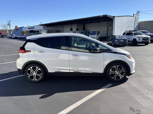 Used 2020 Chevrolet Bolt Premier w/ Infotainment Package image 4