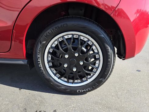 Used 2020 Mitsubishi Mirage ES image 31