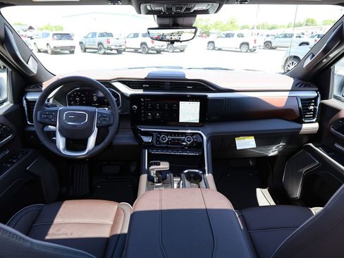 New 2026 GMC Sierra 1500 Denali w/ Technology Package AWD/4WD image 13
