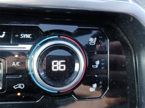 Used 2022 GMC Sierra 1500 Denali image 27