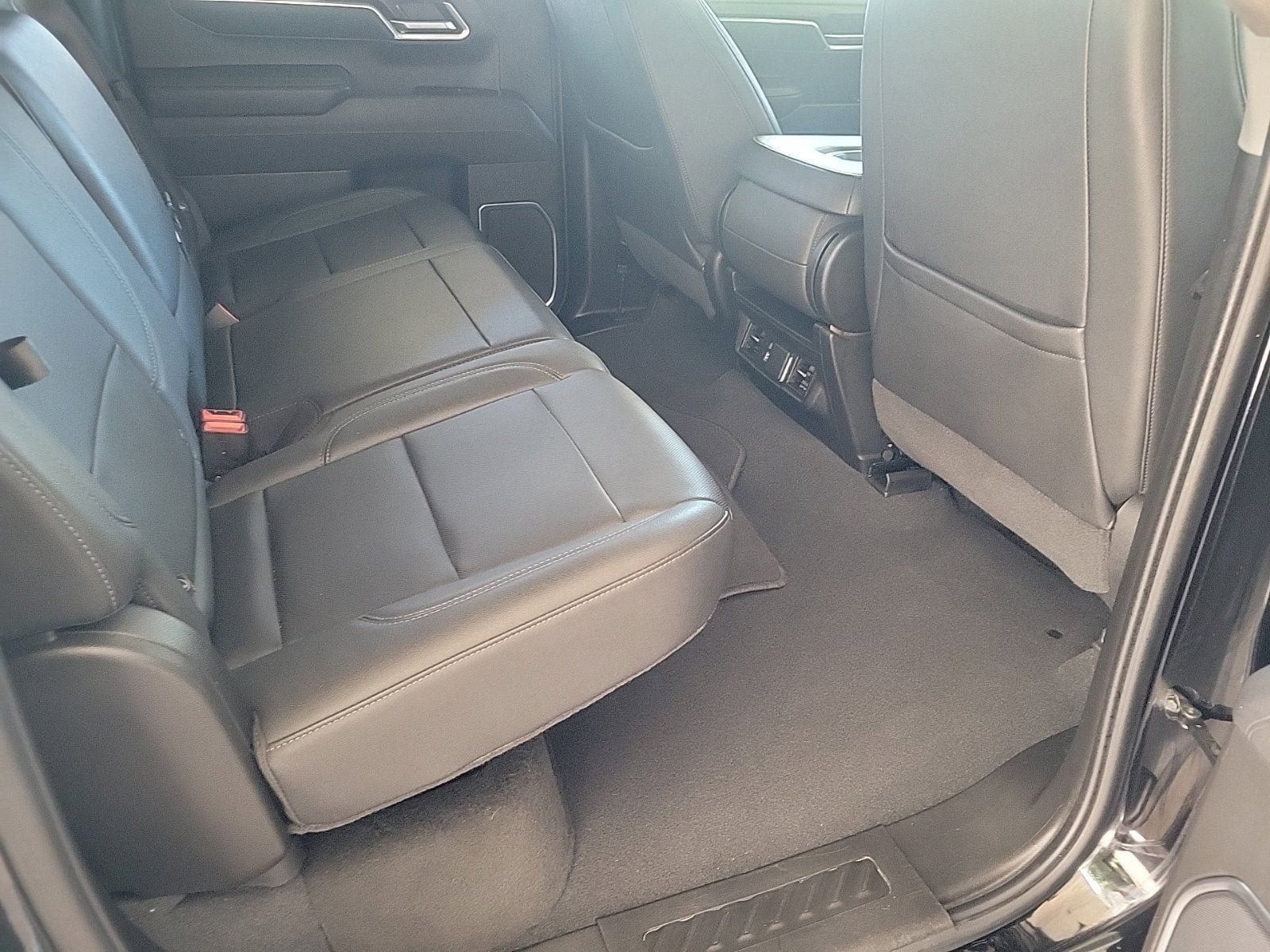 Certified 2025 GMC Sierra 1500 SLT AWD/4WD image 14