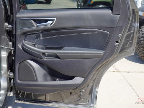 Used 2019 Ford Edge Titanium w/ Equipment Group 301A image 25