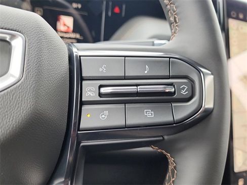 New 2026 GMC Yukon XL AT4 image 26