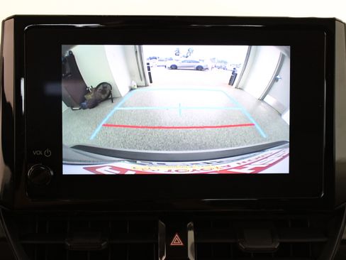 Used 2025 Toyota Corolla LE FWD image 19