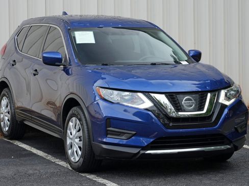 Used 2017 Nissan Rogue S AWD/4WD image 46