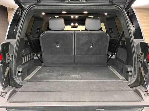 Used 2022 Rivian R1S Launch Edition image 19