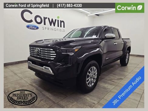 Used 2025 Toyota Tacoma Limited AWD/4WD image 1