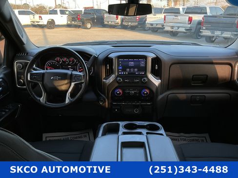 Used 2021 Chevrolet Silverado 1500 RST w/ Bed Protection Package image 15