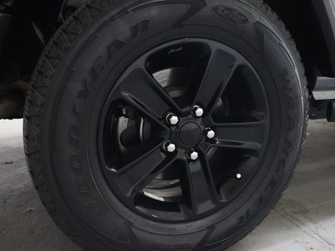 Used 2019 Jeep Wrangler Unlimited Sport AWD/4WD image 30