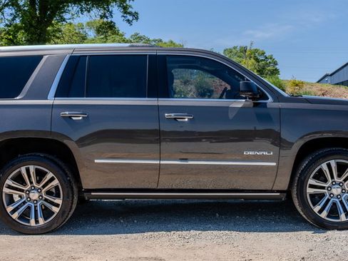 Used 2019 GMC Yukon Denali w/ Denali Ultimate Package image 6