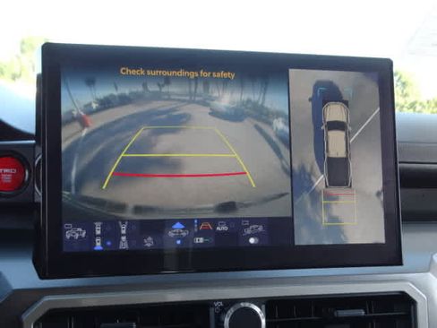 Used 2024 Toyota Tacoma TRD Off-Road image 29