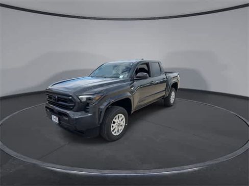Used 2025 Toyota Tacoma SR5 image 3