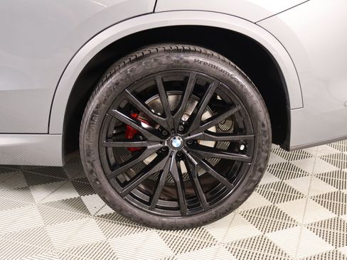 Used 2024 BMW X5 xDrive40i w/ M Sport Package AWD/4WD image 20