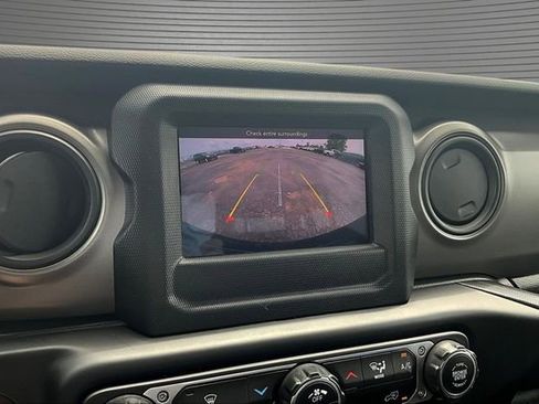 Used 2023 Jeep Wrangler Unlimited Sport AWD/4WD image 14