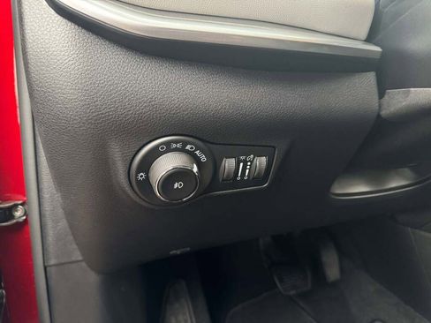 New 2026 Jeep Compass Limited image 27