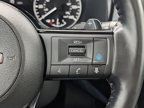 Used 2022 Nissan Pathfinder Platinum w/ Cargo Package AWD/4WD image 30