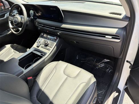 Used 2024 Hyundai Palisade SEL FWD image 13