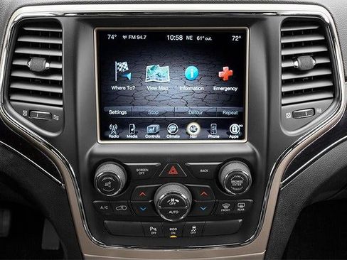 Used 2014 Jeep Grand Cherokee Limited w/ Trailer Tow Group IV AWD/4WD image 10