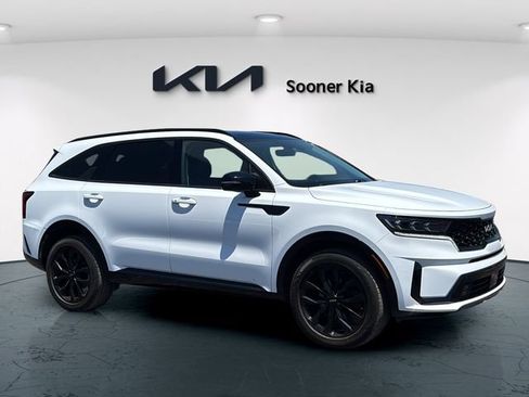 Used 2023 Kia Sorento SX AWD/4WD image 8