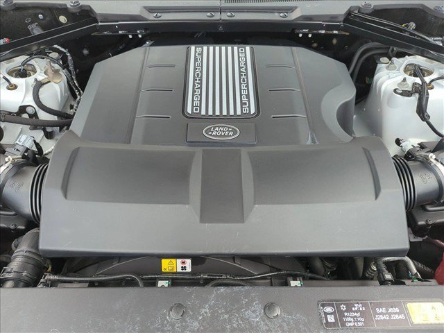 Used 2025 Land Rover Defender 110 V8 AWD/4WD image 23