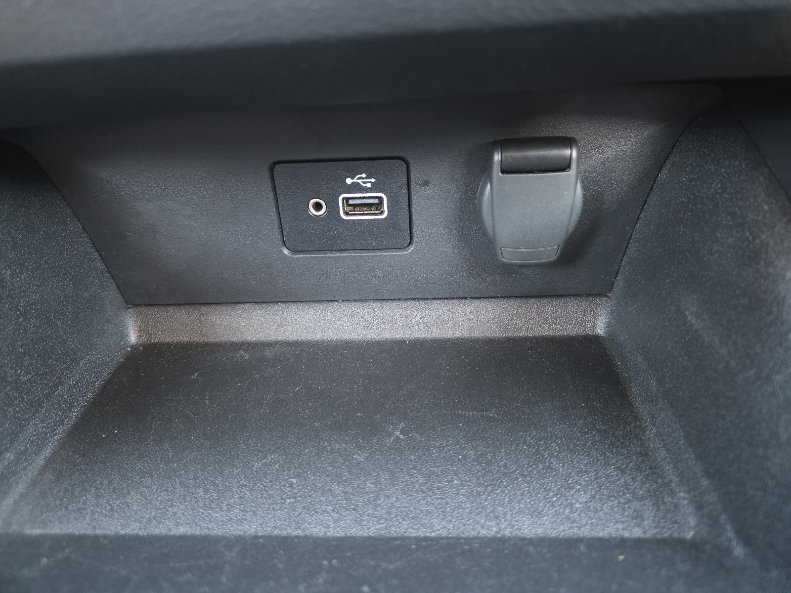 Used 2024 Nissan Altima 2.5 S FWD image 19