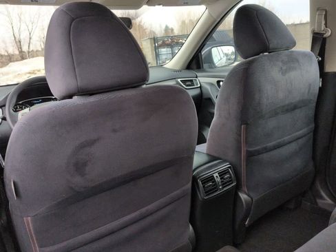 Used 2016 Nissan Rogue S image 19