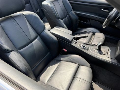 Used 2010 BMW M3 Convertible RWD image 23