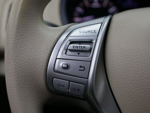 Used 2016 Nissan Altima 2.5 S w/ Power Driver Seat Package FWD image 19