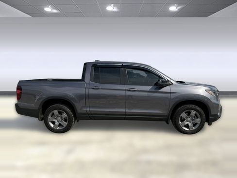 Used 2025 Honda Ridgeline TrailSport image 7