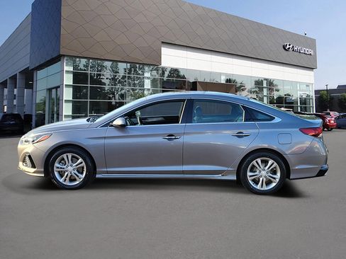 Used 2018 Hyundai Sonata Sport w/ Tech Package 05 FWD image 3