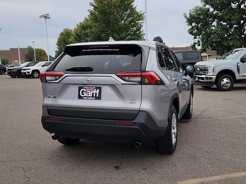Used 2025 Toyota RAV4 LE AWD/4WD image 16