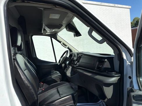 Used 2020 Ford Transit 250 Medium Roof RWD image 11