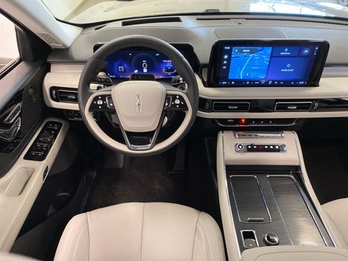 New 2026 Lincoln Aviator Reserve AWD/4WD image 13