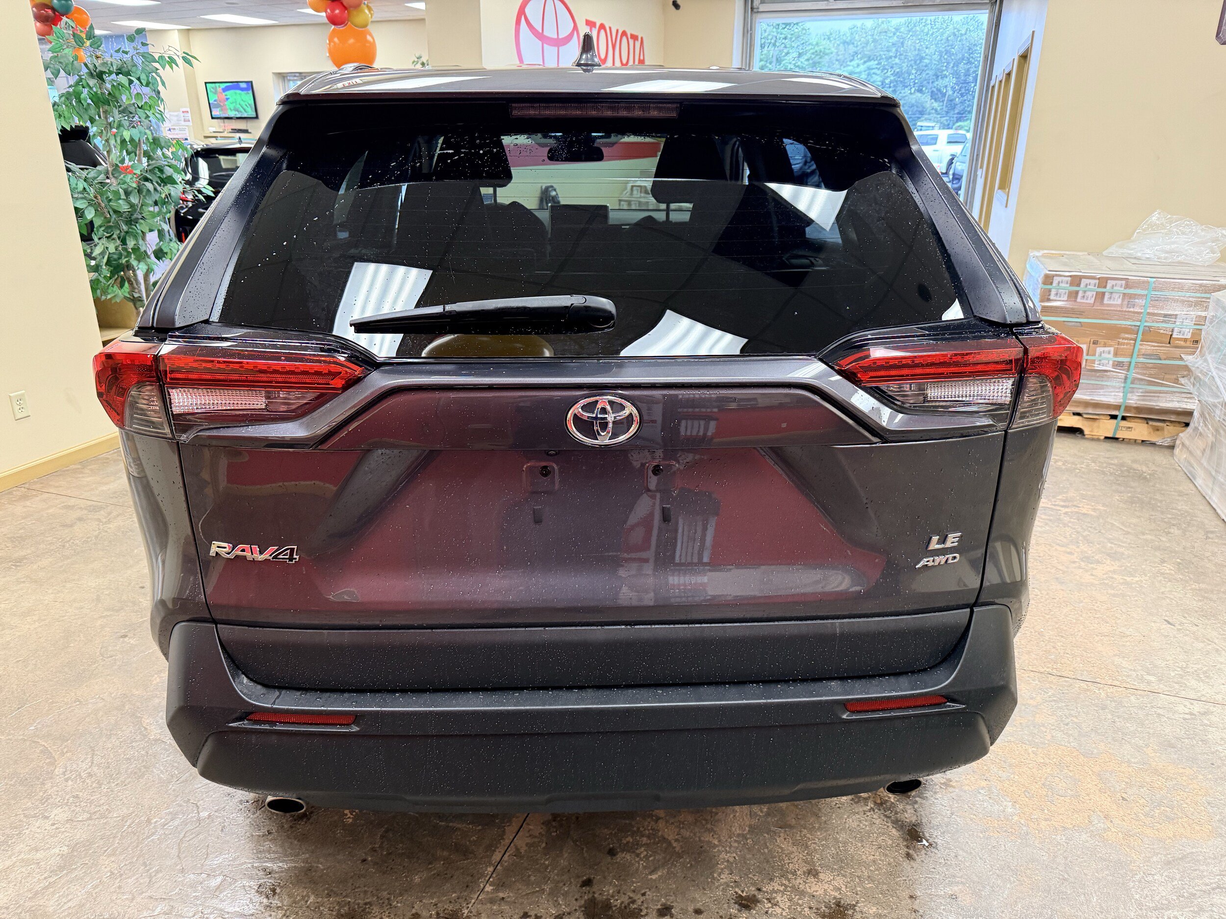 Used 2024 Toyota RAV4 LE AWD/4WD image 11