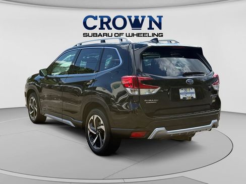 Used 2024 Subaru Forester Touring w/ Convenience Package AWD/4WD image 5