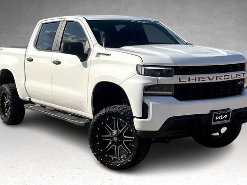 Used 2019 Chevrolet Silverado 1500 Custom w/ Custom Convenience Package image 21