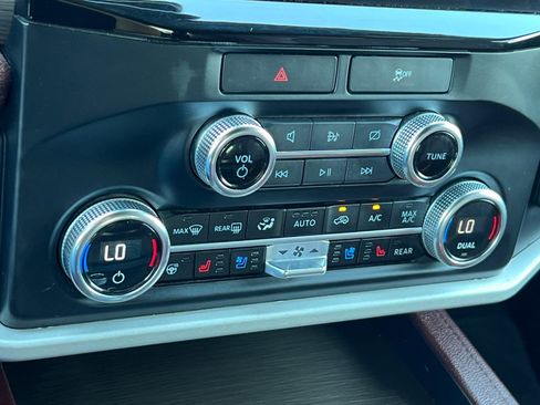 Certified 2023 Ford Expedition Limited image 23