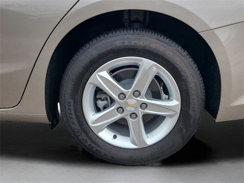 Used 2024 Chevrolet Malibu LS image 10