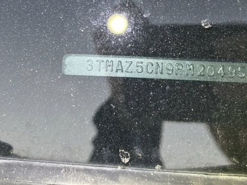 Used 2023 Toyota Tacoma TRD Off-Road image 9