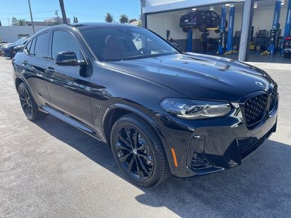 New 2025 BMW X4 xDrive30i w/ Premium Package