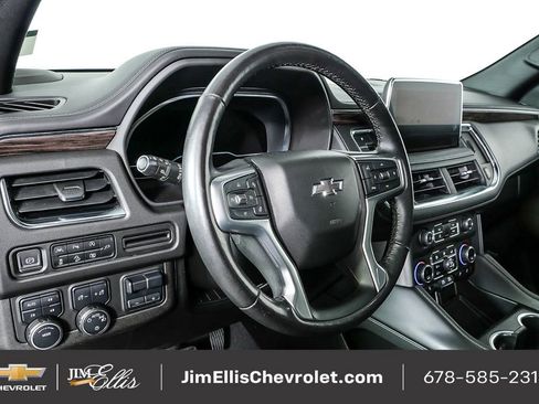 Used 2022 Chevrolet Tahoe Z71 w/ Luxury Package image 4