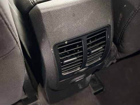 Used 2019 Ford Escape SE image 25