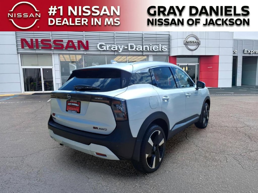 Used 2025 Nissan Kicks SR AWD/4WD image 7