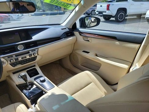 Used 2014 Lexus ES 350 w/ Premium Package FWD image 23