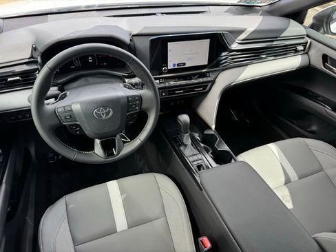 Certified 2025 Toyota Camry SE AWD/4WD image 6