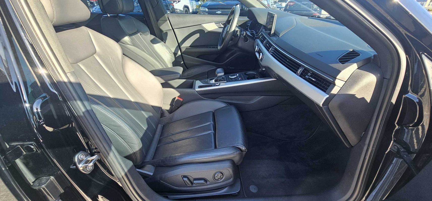 Used 2018 Audi A4 2.0T Ultra Premium Plus FWD image 28