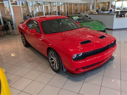Used 2022 Dodge Challenger SRT Hellcat Redeye image 2