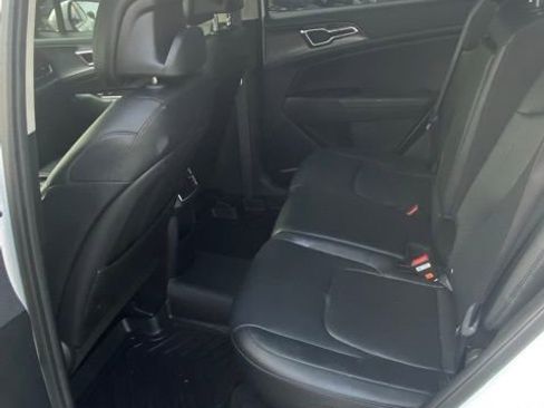 Used 2024 Kia Sportage SX FWD image 5