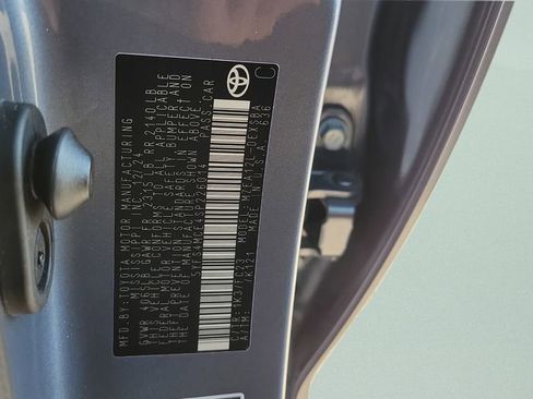 Used 2025 Toyota Corolla SE image 29