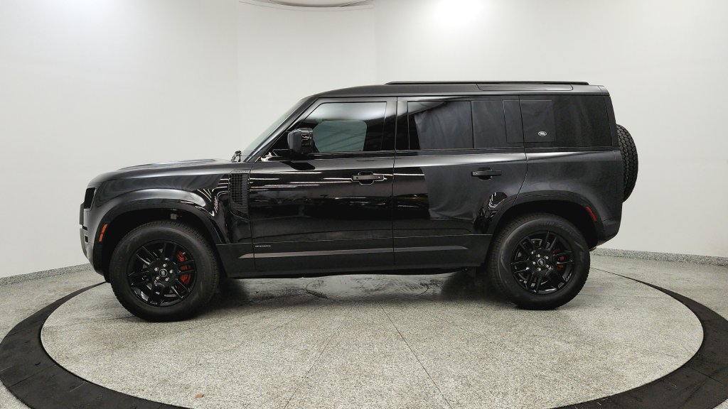Used 2020 Land Rover Defender 110 X AWD/4WD image 2